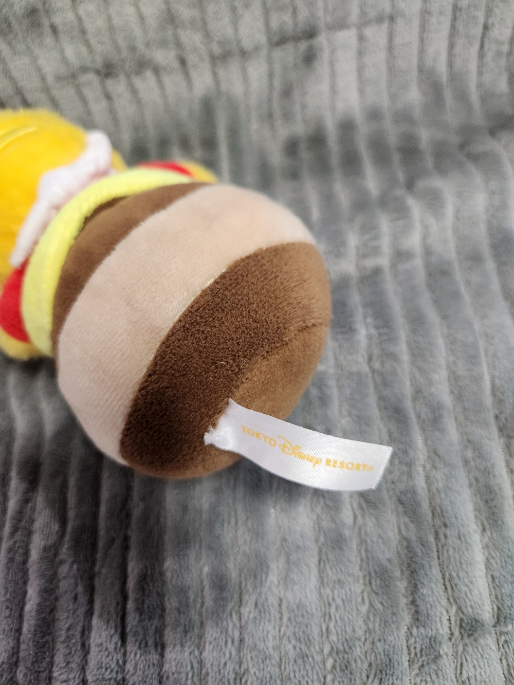 Tokyo Disney Resort Winnie the Pooh Honey Hunny Pot Plush Keychain Bag Charm - Picture 4 of 13